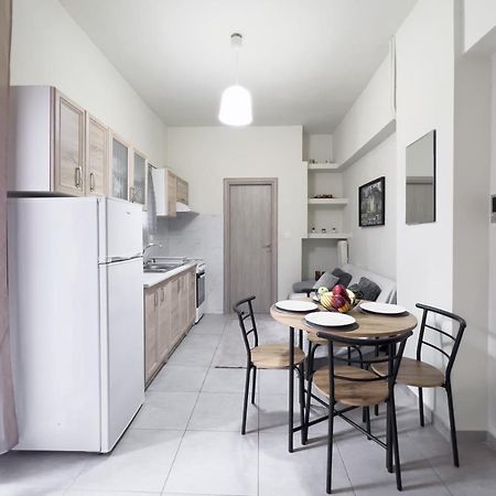Cozy Cityscape Apartment In Athens Ngoại thất bức ảnh
