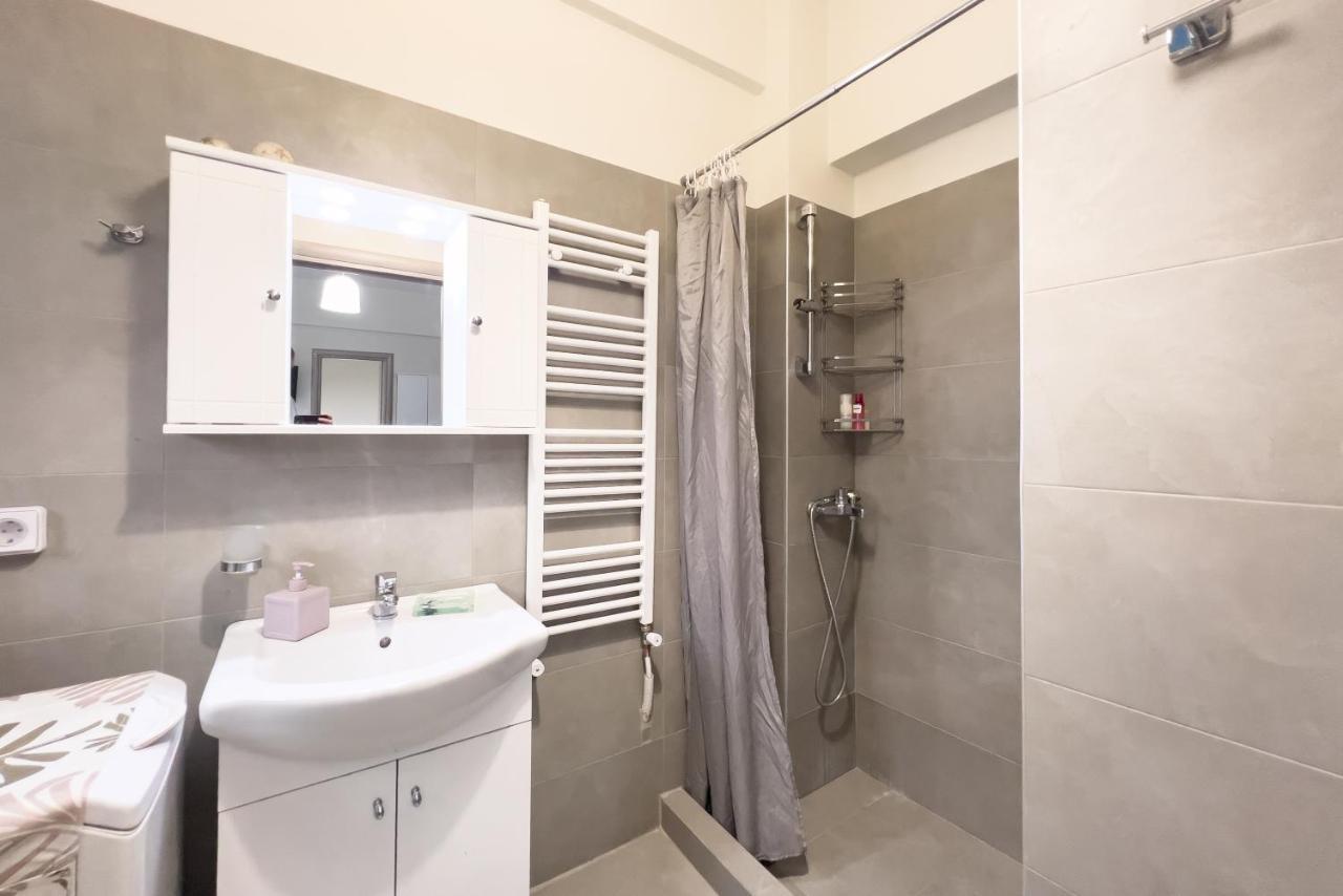 Cozy Cityscape Apartment In Athens Ngoại thất bức ảnh